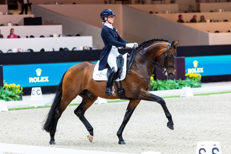 Dinja van Liere Convincingly Wins Prix St. Georges