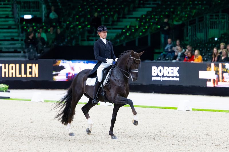 Hans Peter Minderhoud op herhaling in Equilibrium Prijs